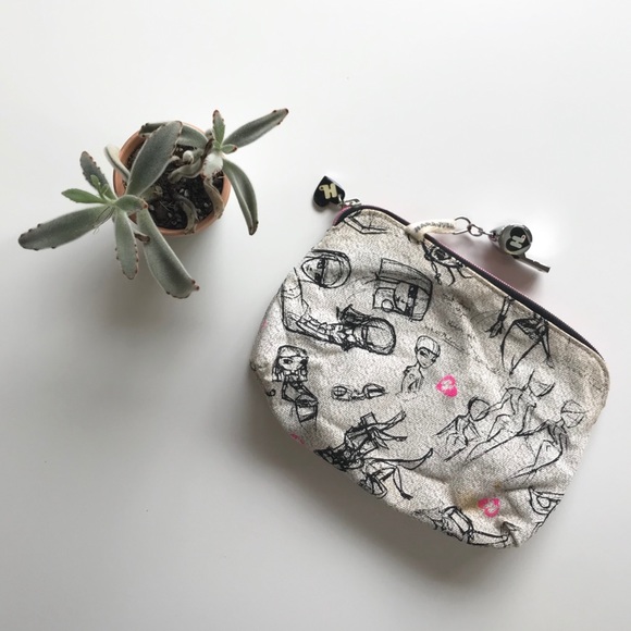 Harajuku Lovers Handbags - {harajuku lovers} cosmetic case makeup bag gwen